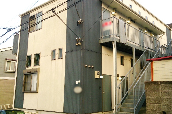 六浦の高台の中古アパート